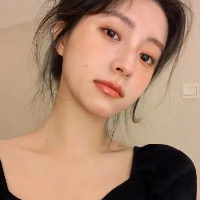 免费高清女生头像可爱真人qq微信女头,将私有浪漫公之于众