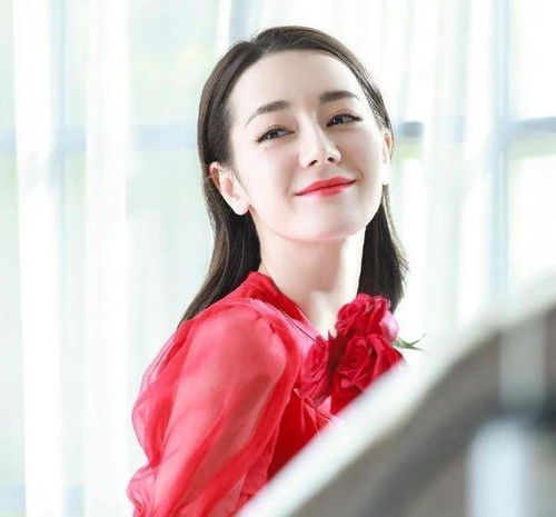 杨幂捧红了迪丽热巴,唐嫣捧红了陈钰琪,赵丽颖却捧红了她