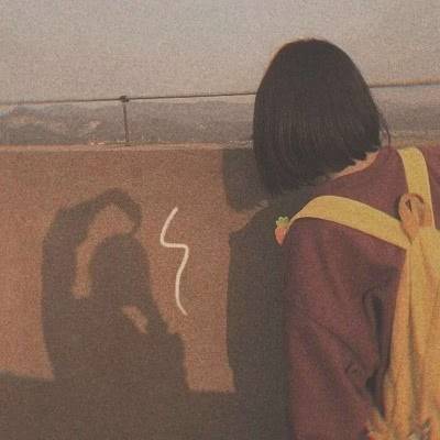 难过女头像2020最新伤感女头像背影或侧脸