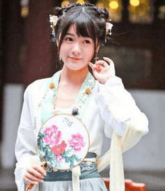 徐娇大变样,轻松驾驭古风装,变成大美女