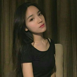 她梳双马尾这个发型合适吗