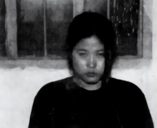 中原第一美女恶魔出卖色相稳坐头把交椅,19岁指挥抢劫运钞车