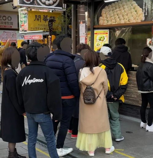 福原爱真的太会穿了,雾霾蓝毛衣配鹅黄色仙女裙,日系风太甜美了