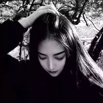 微信很火的经典句子,习惯了孤独,一个人就是全世界