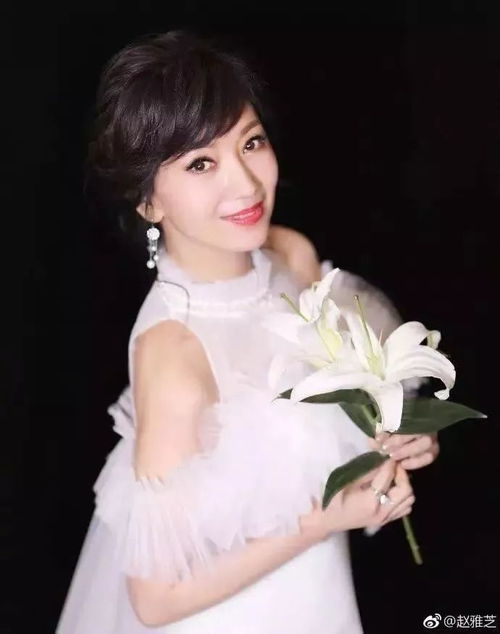 逆天了60岁杨丽萍纤腰似少女美了一辈子的她,才是中国的不老仙女