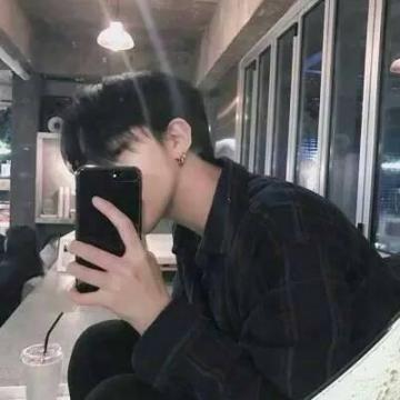 2019qq头像男生帅气冷酷超有范活不出自己也爱不好别人