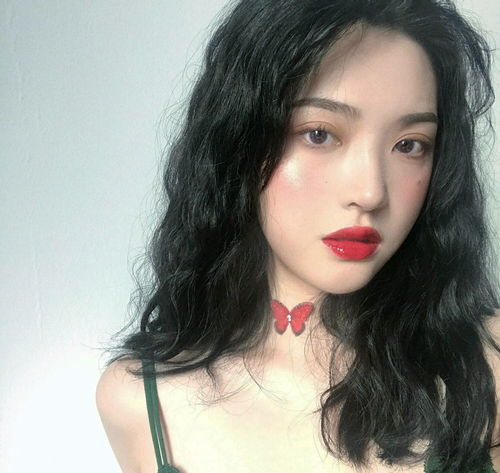 每个女孩子都是银河遗落在世间的星星文艺阳光时尚霸气女生头像