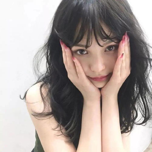 神似小松菜奈她靠一张厌世脸甜到让人想谈恋爱