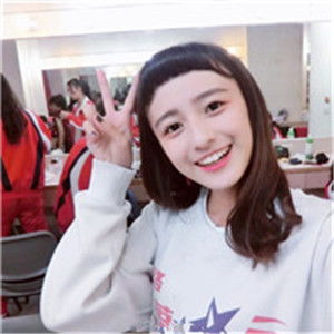 2019最新剪刀手女生头像可爱萌萌哒图片