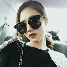求大神帮助找这张个图片的另一张匹配的情侣图或者能ps一张也行的用来做扣扣头像红包重
