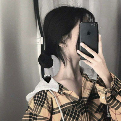 图片女头像手机遮脸小s