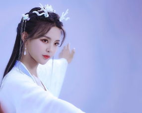 锦鲤少女杨超越将夜2古装造型曝光,穿搭可谓是仙气十足