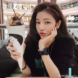 她40多岁宛如20岁少女,更恐怖的是她一家人都超级美啊