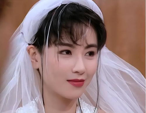 72岁刘銮雄玩了28个女明星,花3亿换肾,65岁娶了相貌平平的她