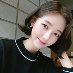 女生短发卷发发型图片烫完可美到下个季度