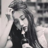 qq女生伤感头像不带字