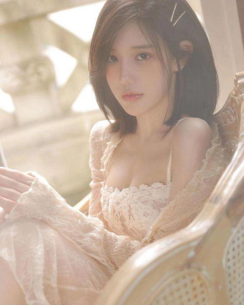 男人更喜欢成熟女人还是年轻美女青春又有韵味的美女更好看