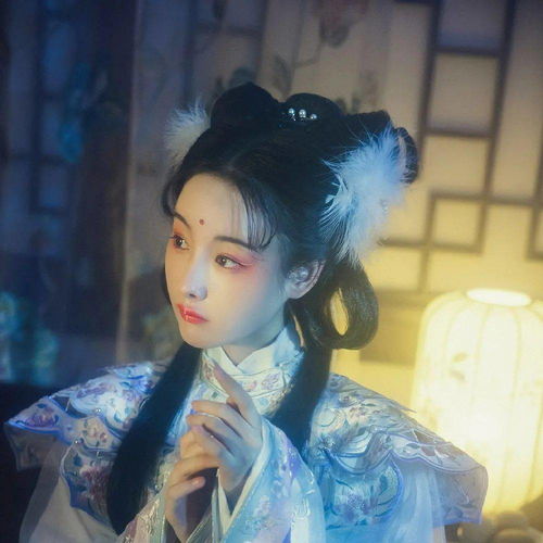唯美意境古风女生头像山有木兮木有枝心悦君兮君不知