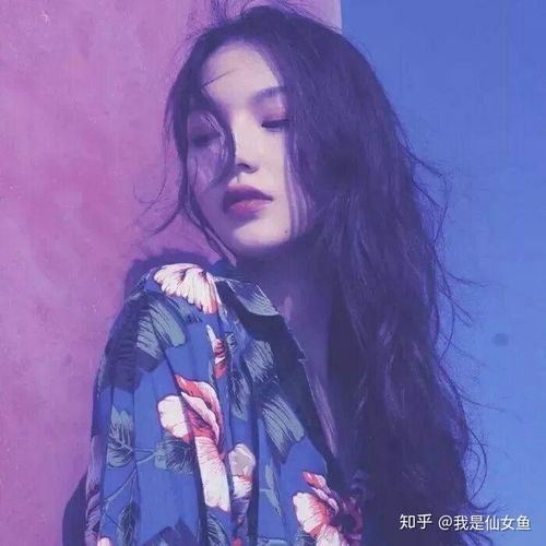 一个人总要走陌生的路,看陌生的风景,听陌生的歌,然后在某个不经意的瞬间,你会发现