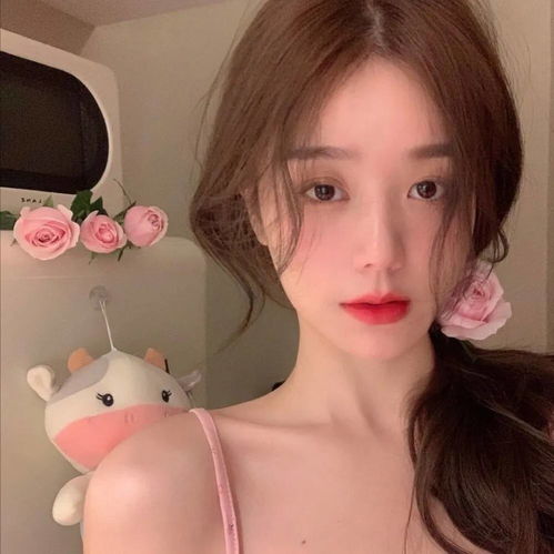 头像一组又纯又欲的女生头像