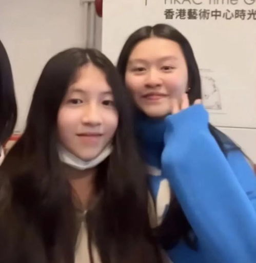 邱淑贞大女儿算不算大美人,看看她和妈妈的合照就知道了