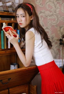 性感美女时尚写真,清纯可爱俏皮呆萌笑容甜美,非常养眼