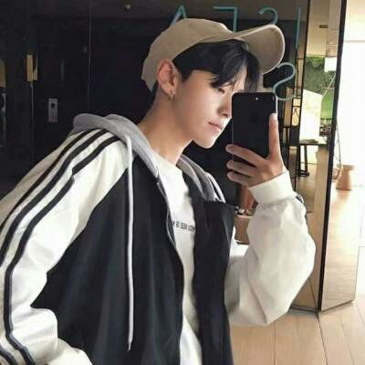 00后韩系帅气男生头像专一到让你惊讶