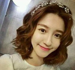 女生短发蝴蝶浪发型图片示范蝴蝶浪发型如何扎