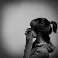 落寞伤感黑白qq女生头像