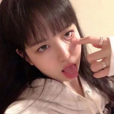 女生头像姐拽姐有理你拽姐揍你