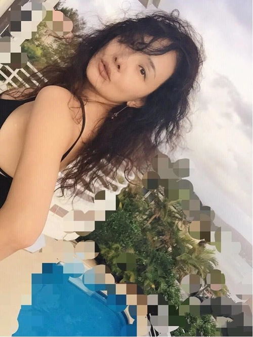 老戏骨牛莉的豪华别墅房子外面景色优美,装修豪华又明亮