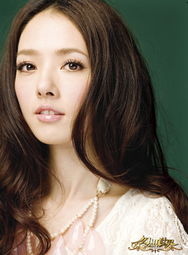 qq幻想世界百万签约女孩郭碧婷代言