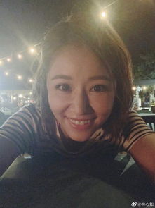 林心如深夜晒短发自拍美照,无滤镜下甜美笑容好少女