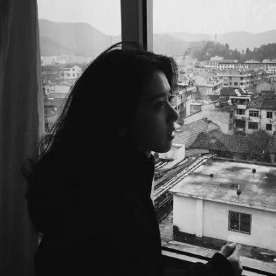 qq黑白头像女生霸气高冷范不拖不欠不会再见