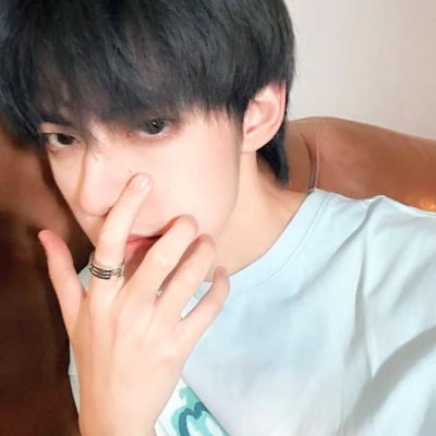 ins气质高冷男生头像,头像男ins冷淡风