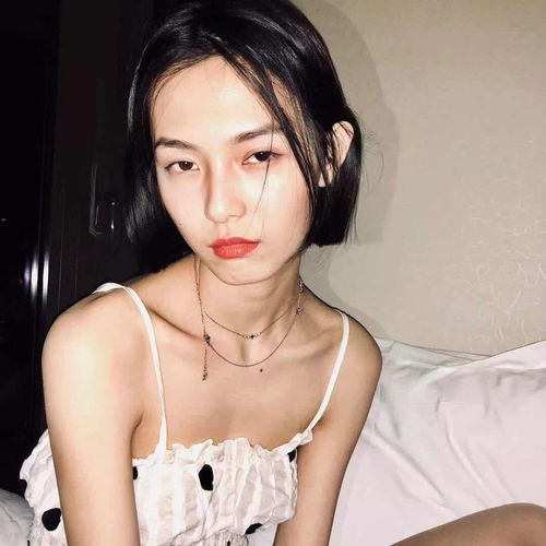 00后国际超模,宋威龙绯闻女友,厌世脸少女赵佳丽了解一下