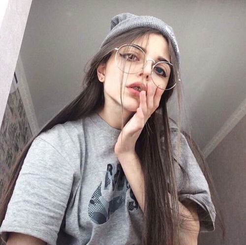 欧美风女头超a文案