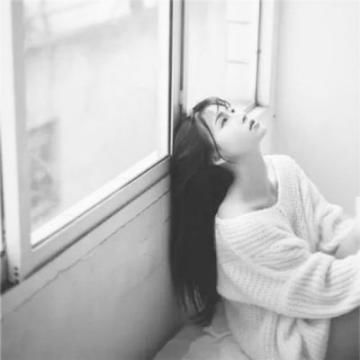 非主流女生伤感黑白头像2020精选唯美的童话里一切都是凄美