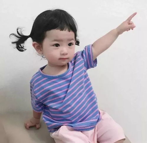 萌系头像和一个心爱的人,养一条狗养一只猫