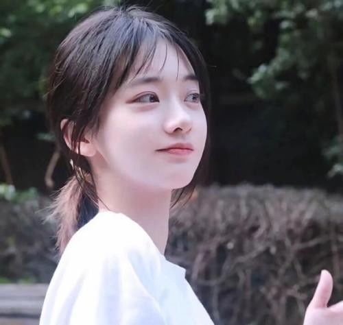 近百张超甜美真人女生头像,你身边小仙女用过没