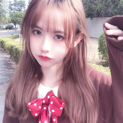 女生同一个人真实多张漂亮女生照片同一个人