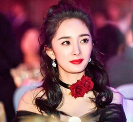 笑起来很美的10位女星,倾国倾城,网友最后1位美得不可方物