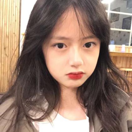 有刘海甜美女生头像很像我的下一任女友