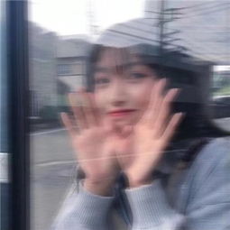 女生头像模糊重影个性十足2020女生模糊头像图片精选