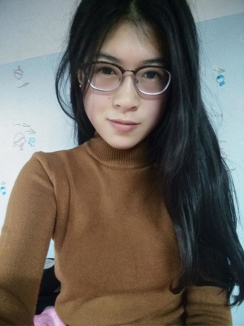 戴眼镜的女生适合哪种短发发型