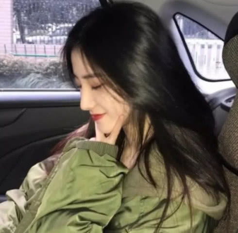 脸上有这3个特征的女生,西施脸没跑了,全中男神追着跑