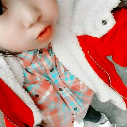 求12同一人的美女照片