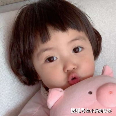 搞笑段子外甥作业太多,经常写到晚上十一点左右腰带