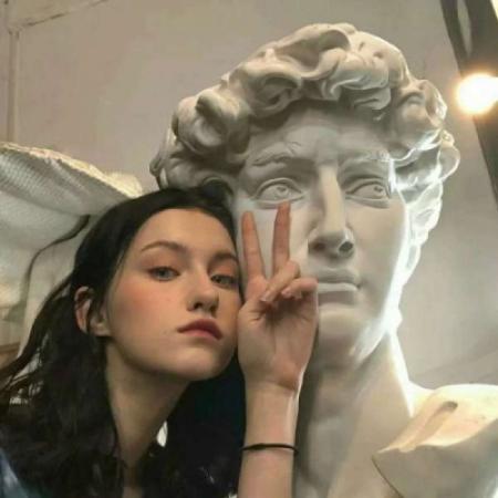 ins头像女冷淡欧美女生