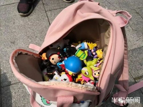 12岁女孩三天花上万元买盲盒店家给其备注胶州小土豪